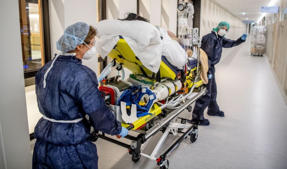 Un brancardier de la Spitalul Județean Mureș a murit infectat cu coronavirus