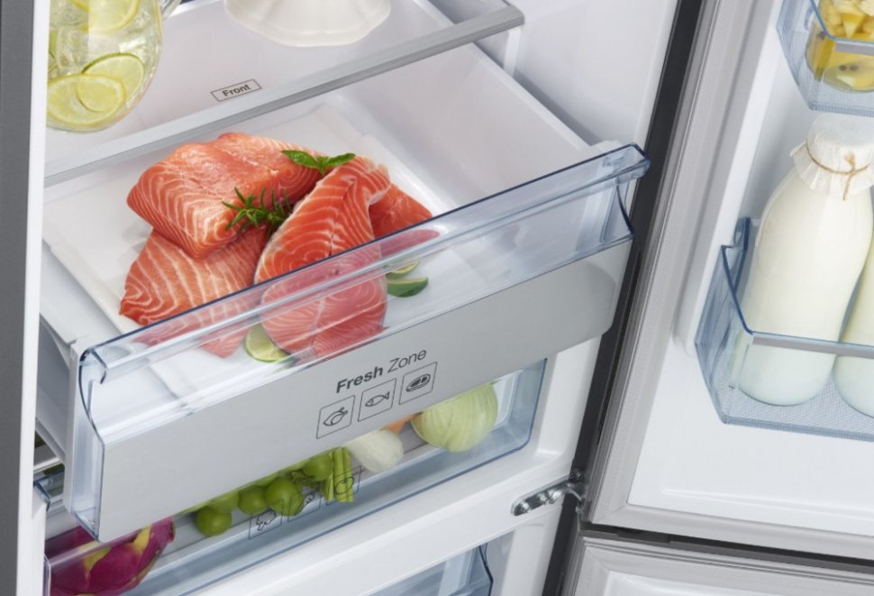 eMAG reduceri. 3 combine frigorifice cu livrare pana in casa, mai ieftine si cu 35%