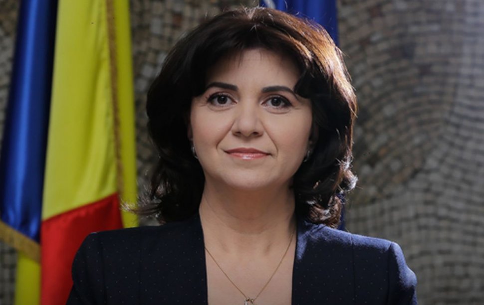 Moţiunea simplă împotriva ministrului Educaţiei Monica Anisie a fost adoptată