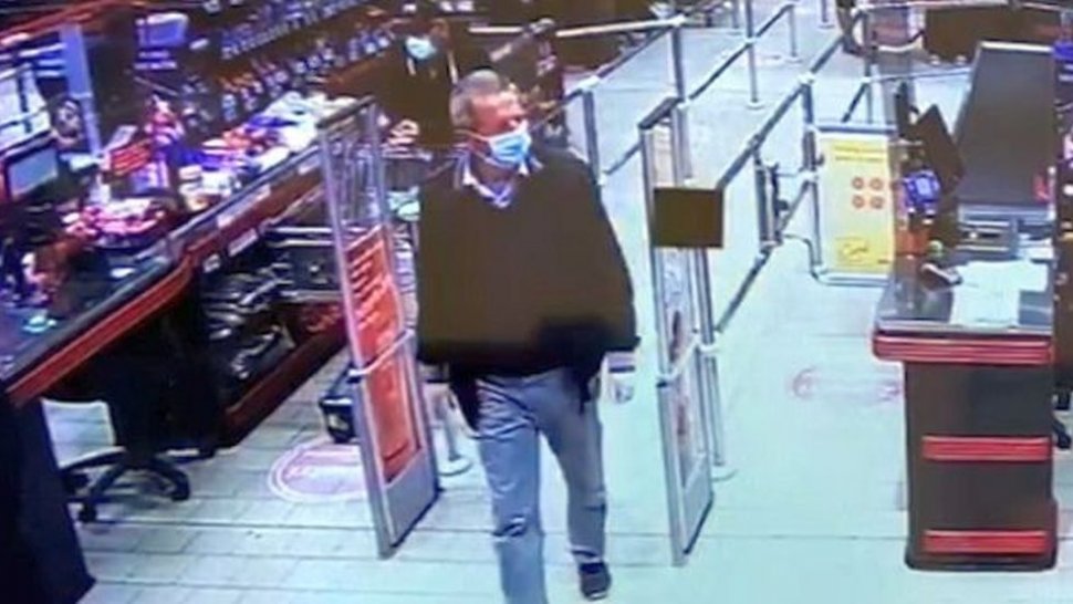 Bărbatul care a pierdut 30.000 de euro într-un supermarket, a fost găsit. De ce nu s-a prezentat la poliție până acum?