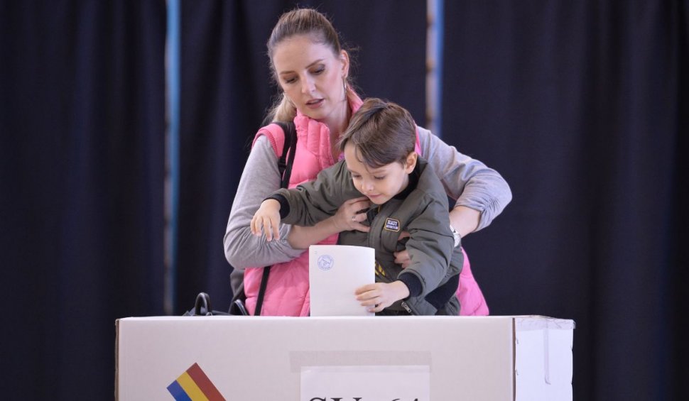 Cum ar vota românii dacă duminica viitoare ar fi alegeri locale. Noile sondaje făcute de CURS și AVANGARDE