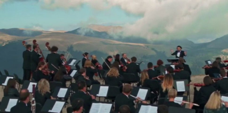 Orchestra Metropolitană Bucureşti, interpretare senzațională pe Platoul Bucegi. Momentul s-a viralizat pe toate rețelele de socializare - VIDEO