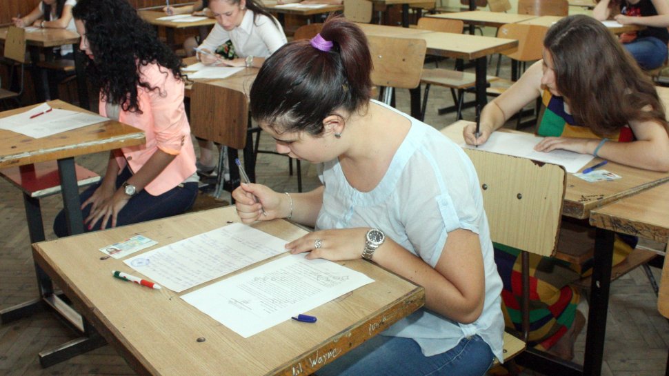 Evaluarea Națională a început cu proba scrisă la Limba Română. Cum se va desfăşura examenul