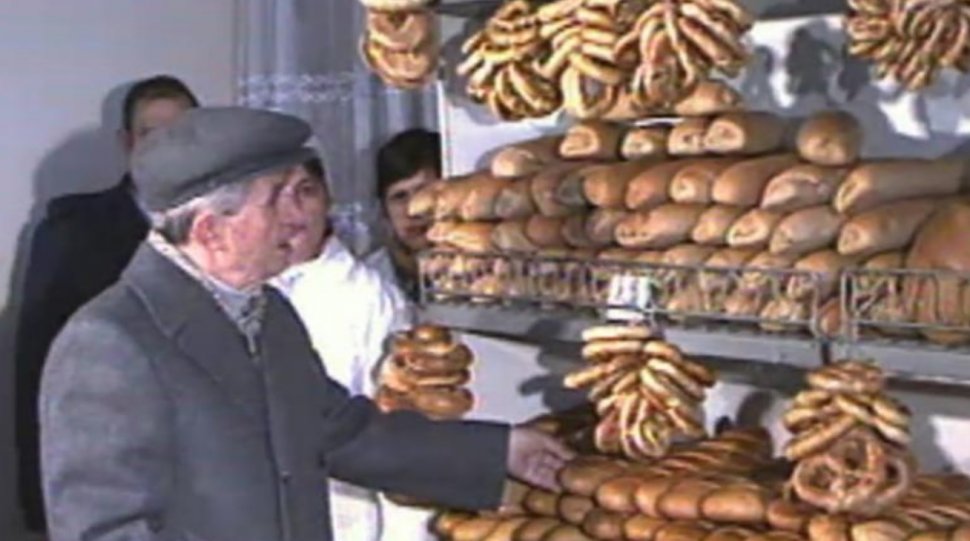 E adevărat? Cât costa o pâine pe vremea lui Ceaușescu. Dar un litru de benzină?
