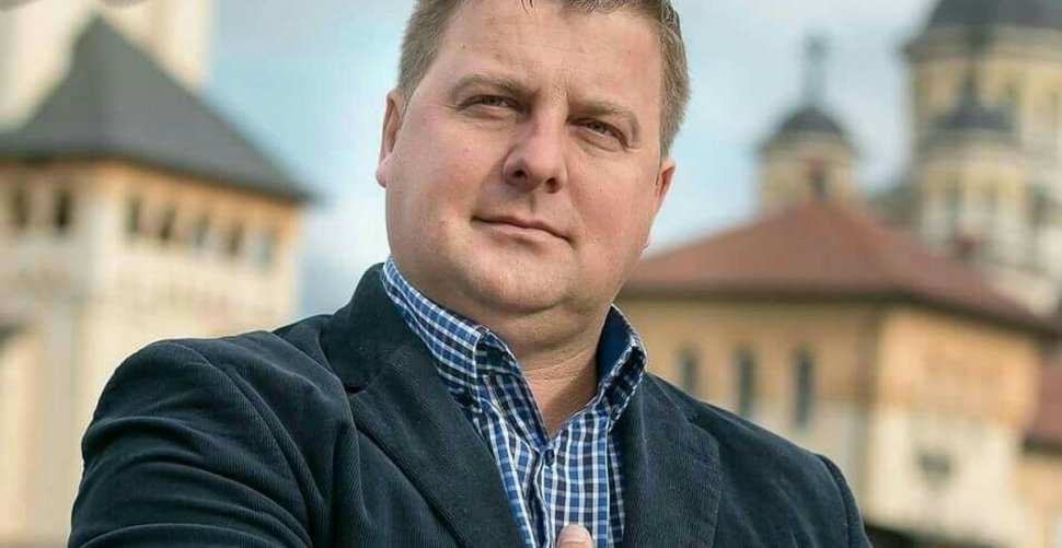 Primar din Alba care a vrut să cumpere 'puicuțe tinere la o lună', blocat de Facebook: "Au înnebunit salcâmii, mulțumesc”