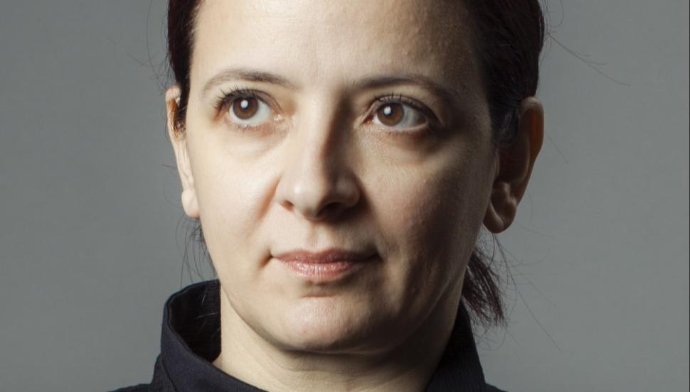 Cel mai popular serial de pe Netflix! În el joacă și o româncă. Puțini și-au dat seama cine este 670068