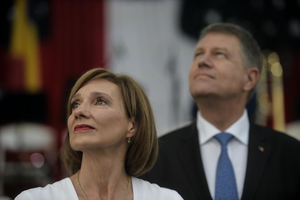 Cum arăta Carmen Iohannis înainte de Revoluție. Fotografia făcută chiar de Klaus Iohannis 670884