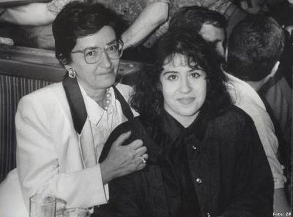 Detalii uluitoare! Ce studii are, de fapt Oana Roman și cum arăta în studenție când trăia cu câțiva euro pe zi. Nu mai seamănă cu ea 670911