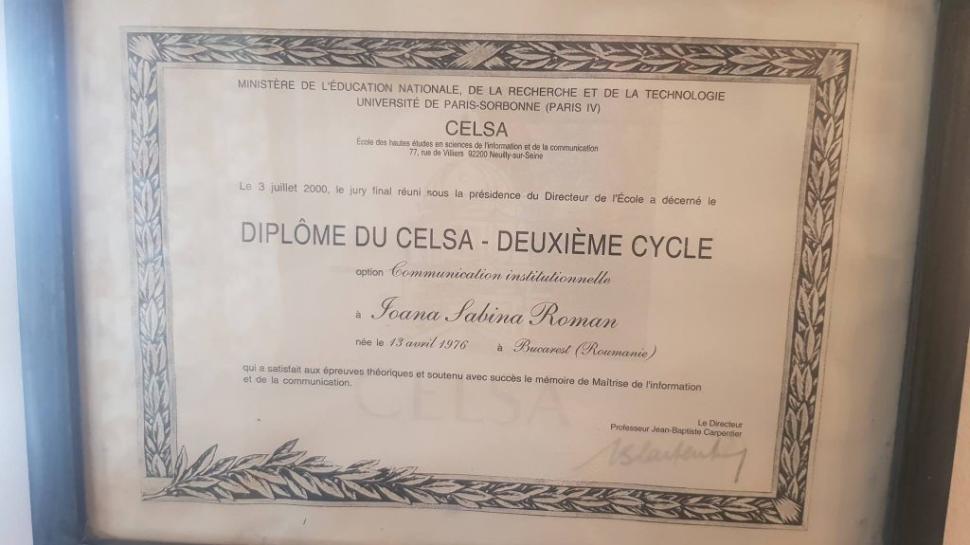 Detalii uluitoare! Ce studii are, de fapt Oana Roman și cum arăta în studenție când trăia cu câțiva euro pe zi. Nu mai seamănă cu ea 670913