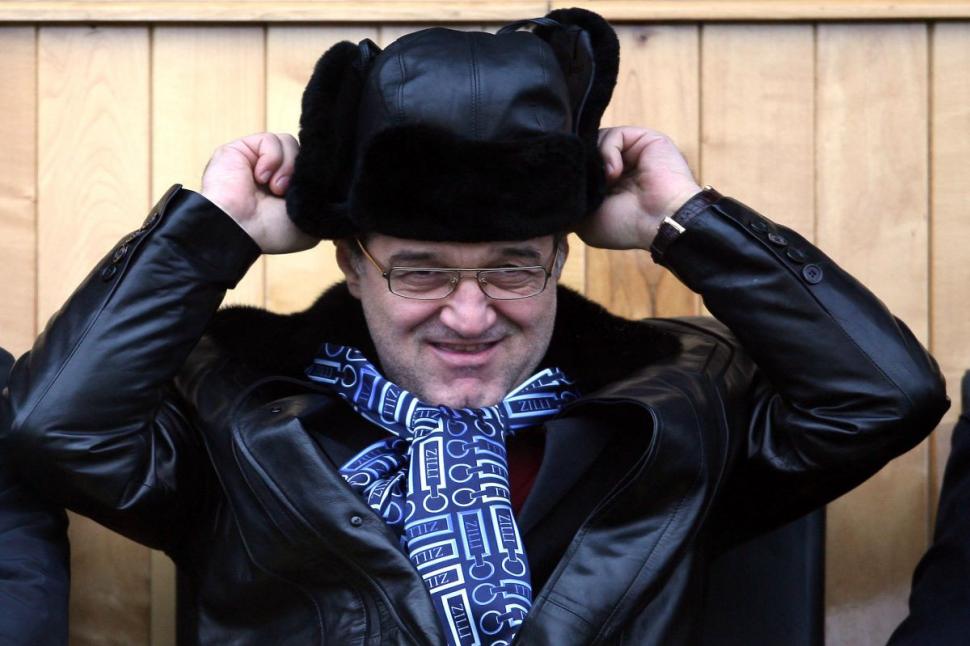 Cu ce se ocupa Gigi Becali înainte de Revoluție si ce studii are acesta. Totul despre latifundiarul din Pipera  671206