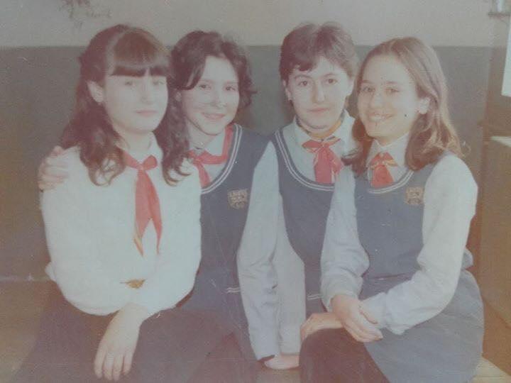 Nu mai seamănă cu ea. Cum arăta Andreea Esca acum 30 de ani și ce studii are de fapt vedeta Pro Tv. FOTO 671389