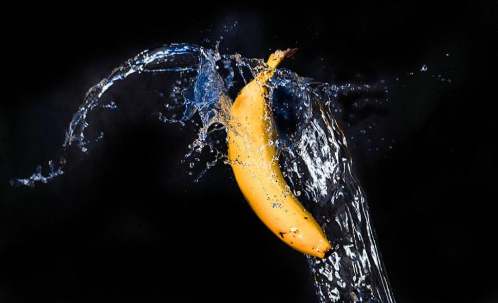 De ce nu e bine să mănânci banane vara? Secretul dezvăluit de medici şi la care nici nu ne gândeam 671477