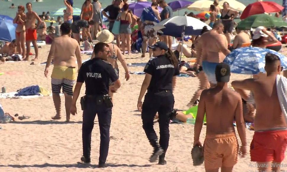 FOTO! Weekend aglomerat pe litoralul românesc! Plajele, invadate de zeci de mii de turiști - Imagini incredibile 671738