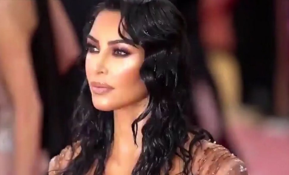 Kim Kardashian, răspuns ferm cu privire la zvonurile confom cărora ar divorța: „Am vrut să îmi protejez copii”