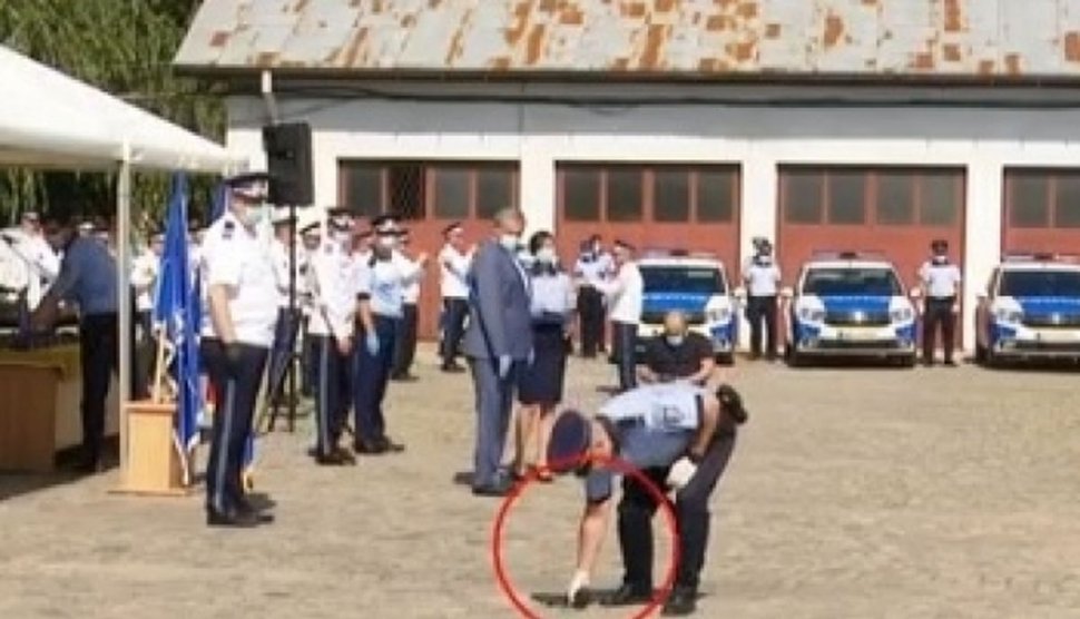 Un polițist s-a făcut de râs în fața lui Marcel Vela. Momentul a devenit viral