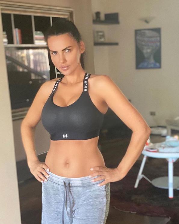 Lavinia Pîrva, regimul cu care a slăbit 30 de kilograme - Cum arată acum în costum de baie 673765