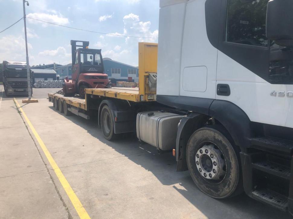 Servicii de tractări auto, transport auto, utilaje și echipamente și asistență rutieră prin RomTractări 674879