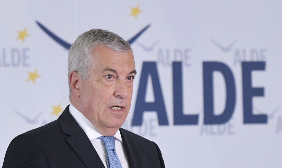 Va ajuta ALDE la căderea guvernului? Ce spune Tăriceanu despre moţiunea PSD