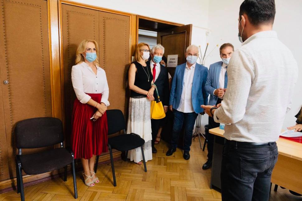 Anghel Iordănescu, depistat cu COVID-19. Mai candidează pe listele PSD, în echipa Gabrielei Firea? 675434