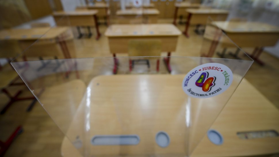 HARTĂ. Scenariile în care se încadrează fiecare localitate din România pentru începerea școlii. Judetele unde elevii vor învăța doar online