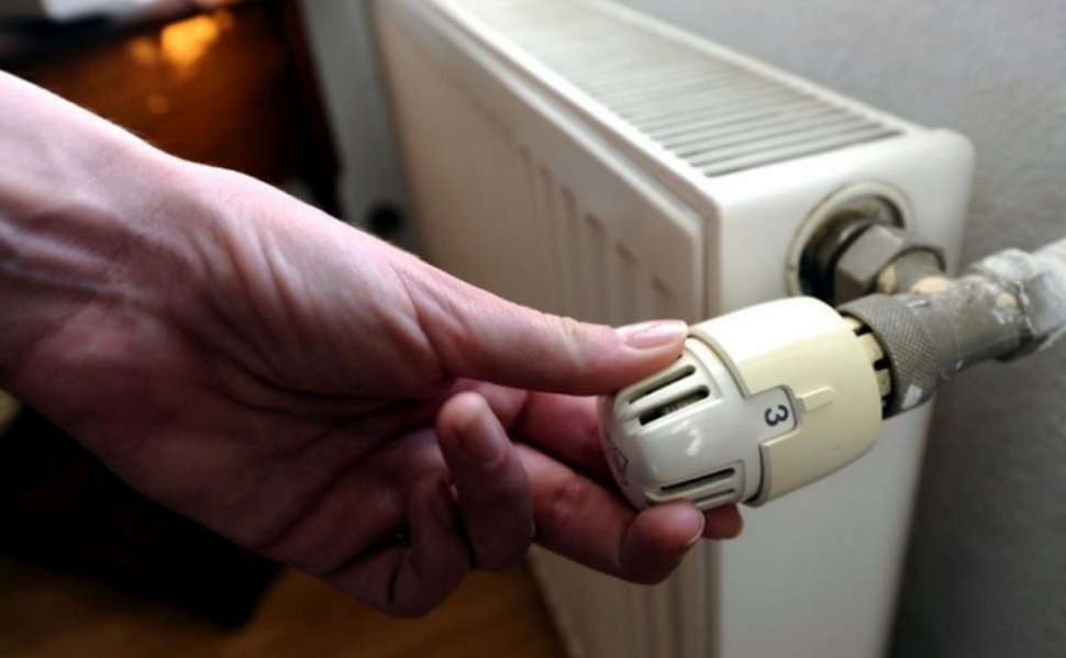 Ultimul an cu ajutor pentru încălzirea locuinţei. Cine va mai primi bani pentru căldură din 2021 - Reguli noi