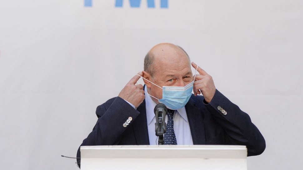Traian Băsescu, atac la adresa Danei Budeanu: ”O ridicolă! I se pare că e deșteapta pământului”