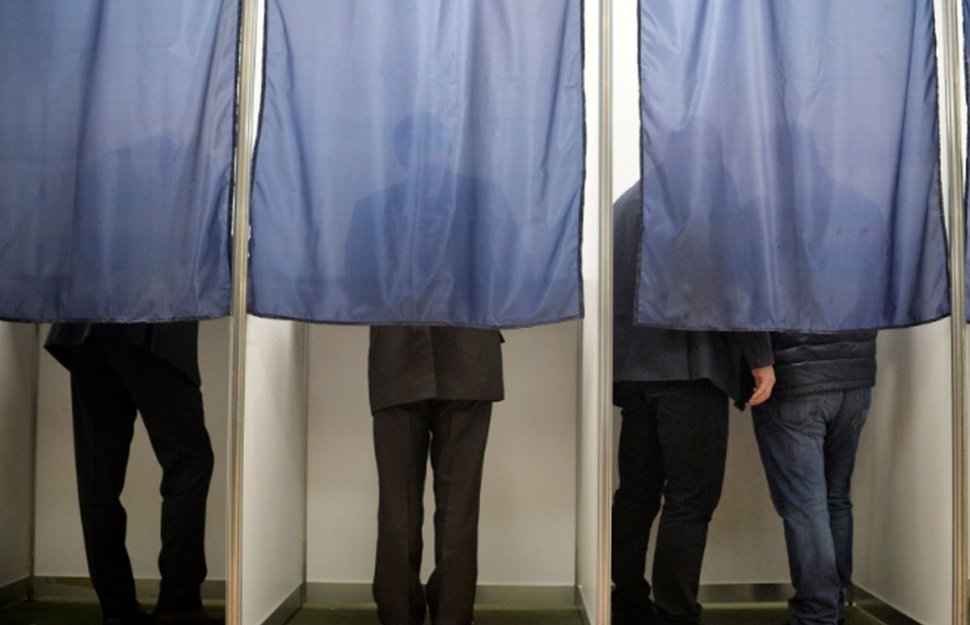 PSD dezvăluie planul lui Iohannis şi Orban: Să fie alegeri chiar de-ar pieri ţara!