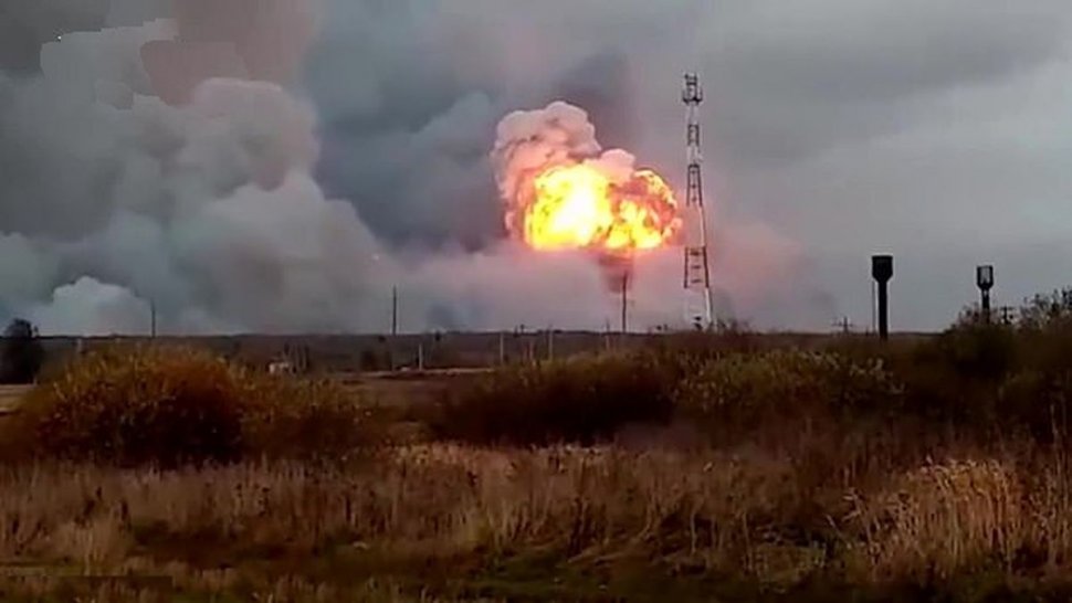 Explozie la un depozit de armament din Rusia. Mai multe localităţi au fost evacuate