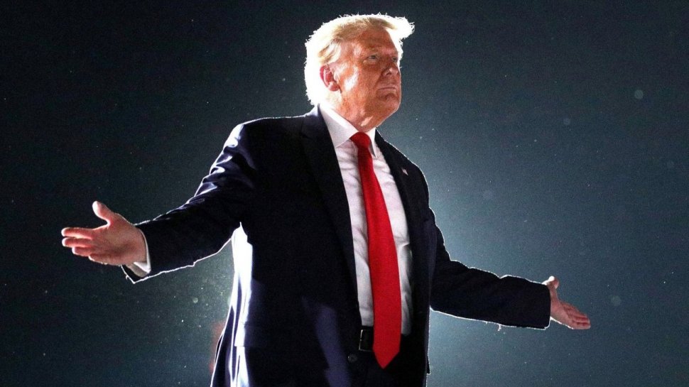 Dans viral cu Donald Trump! Preşedintele SUA a făcut spectacol la mitingul său electoral din Florida