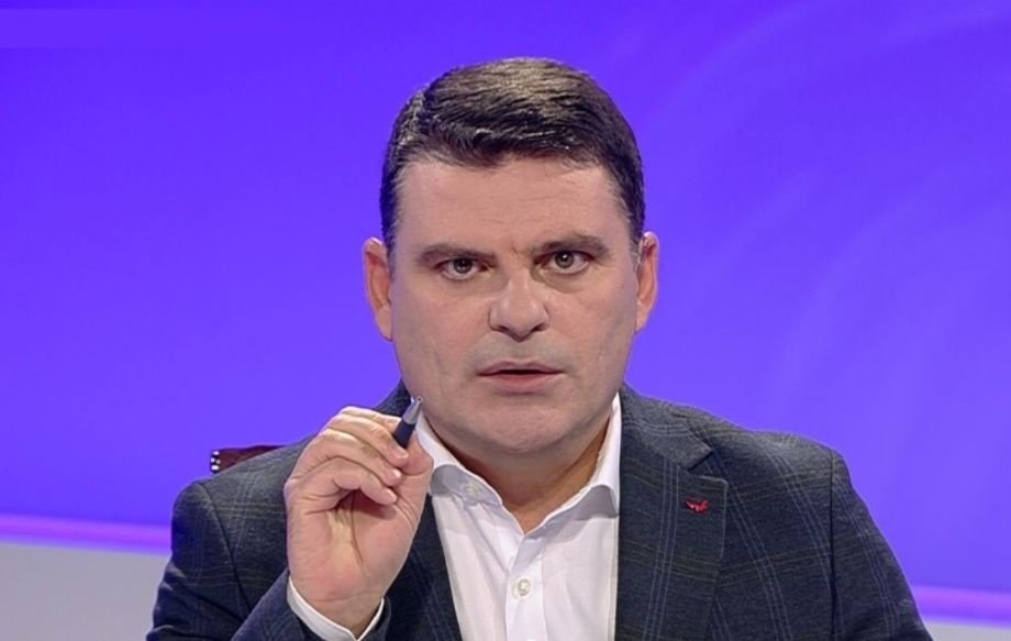Radu Tudor, după ce prefectul de București și-a luat concediu: „Cu scuze pentru exprimarea neacademică: voi sunteți bine cu capul?!”