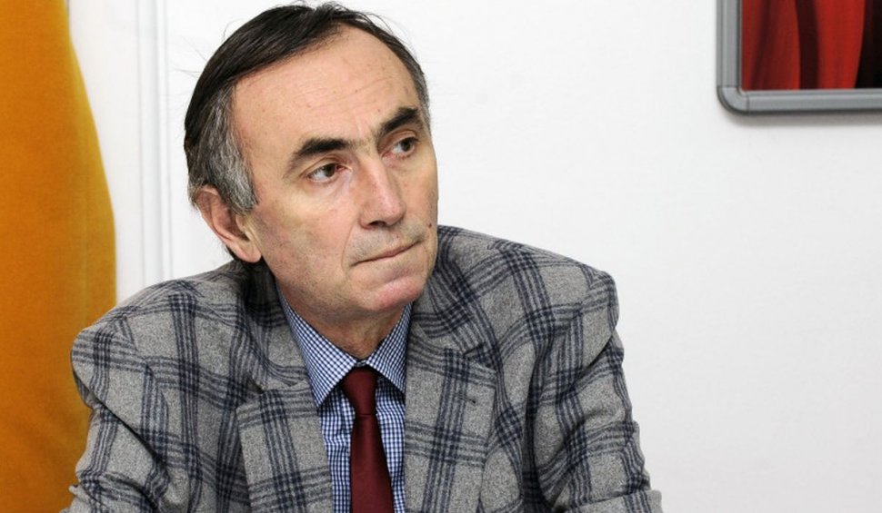 A murit jurnalistul şi scriitorul Radu Călin Cristea, membru al Consiliului Național al Audiovizualului (CNA)