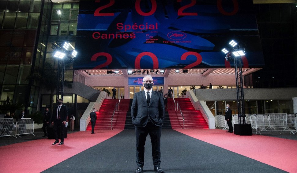 Covor negru la Festivalul de la Cannes, în memoria victimelor atacului terorist din Franța