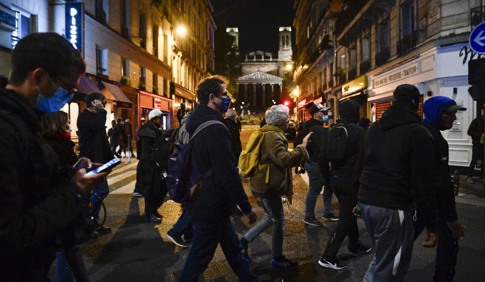 Proteste anti-carantină în toată Franța! Oamenii au ieșit în stradă în marile orașe, cerând demisia lui Emmanuel Macron