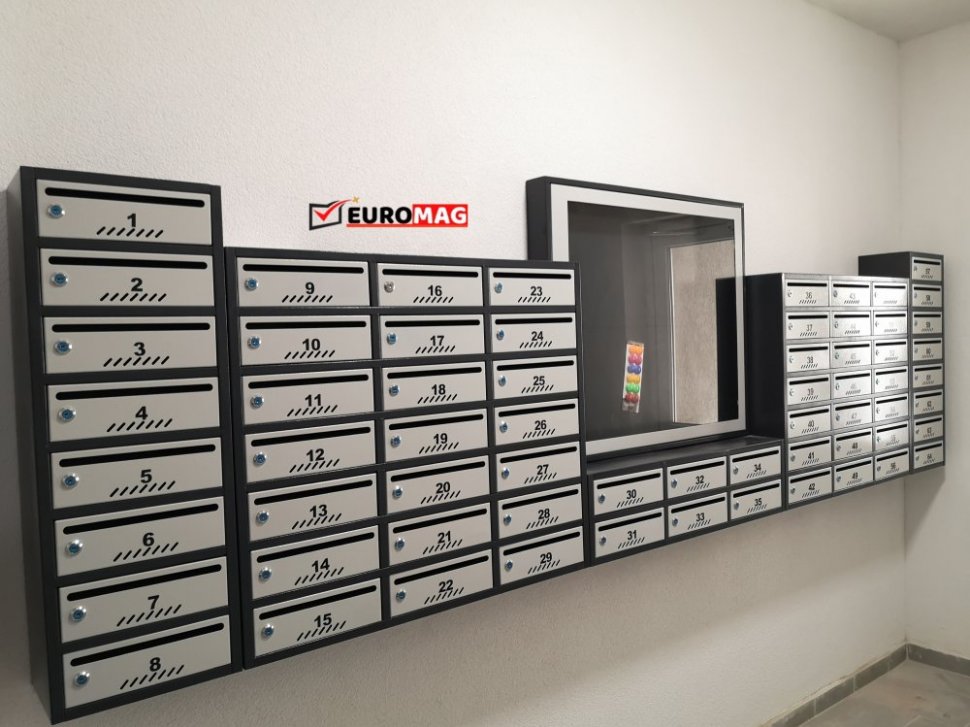 O scară de bloc mai bine organizată cu ajutorul cutiilor poștale de la Euromag