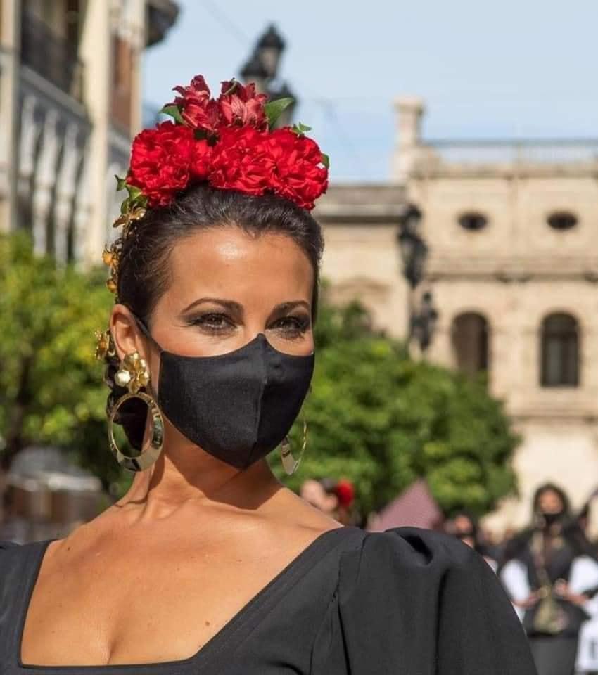 Dansatoare Flamenco îmbrăcate în negru, protest în Sevilla pentru micile afaceri lovite de criza COVID-19 683228