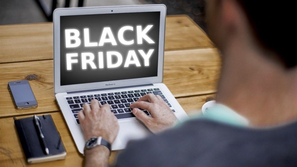 Ce intenționează românii să cumpere de Black Friday