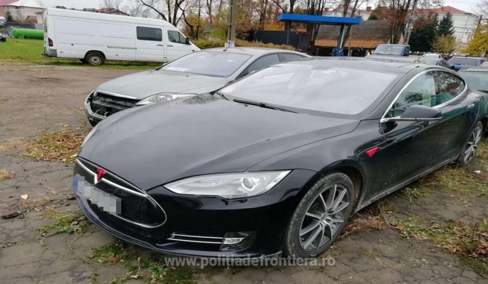 O mașină Tesla de 250.000 de lei, căutată de autoritățile din Norvegia, a fost găsita în Suceava