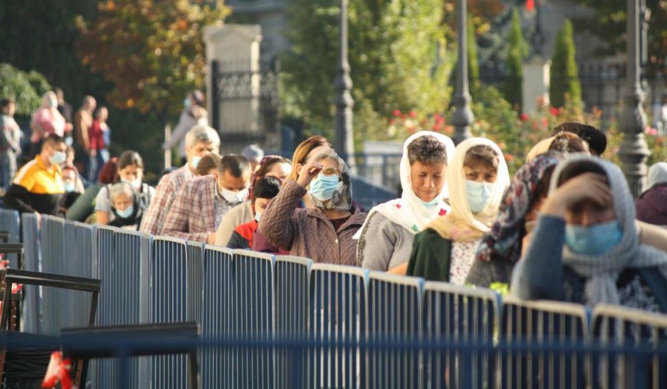 Reprezentanţii cultelor, la masă cu Guvernul. Solicitarea acestora pentru Slujba de Crăciun: Trebuie evitate acele măsuri 683781