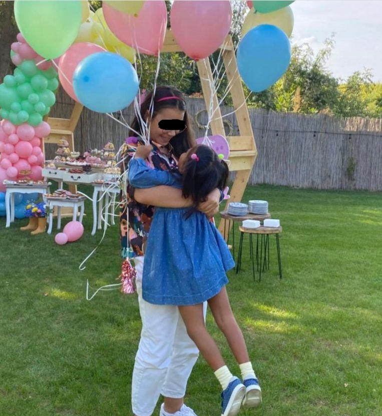 Victor Ponta, poză cu micuţa Maria: "Nu sunt niciodată prea multe fete într-o familie". Cum arată fiica sa înfiată 687187