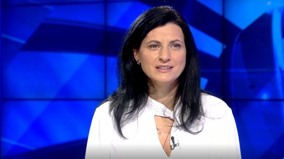Narcisa Lecuşanu, una dintre cele mai valoroase handbaliste ale României lansează cartea autobiografică, ''Povestea vieţii mele''