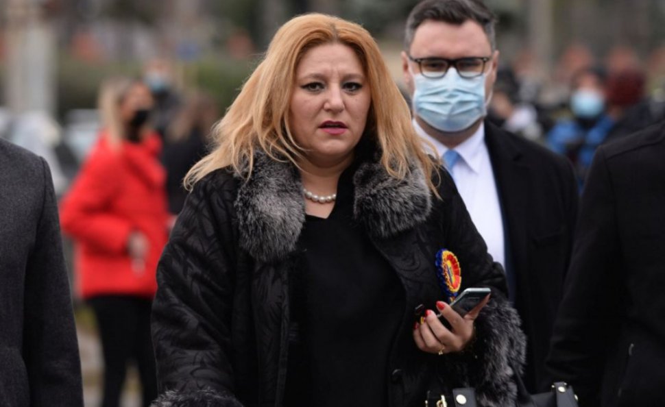 Reacția senatoarei Diana Șoșoacă după ce Costel Alexe a fost acuzat DNA de luare de șpagă