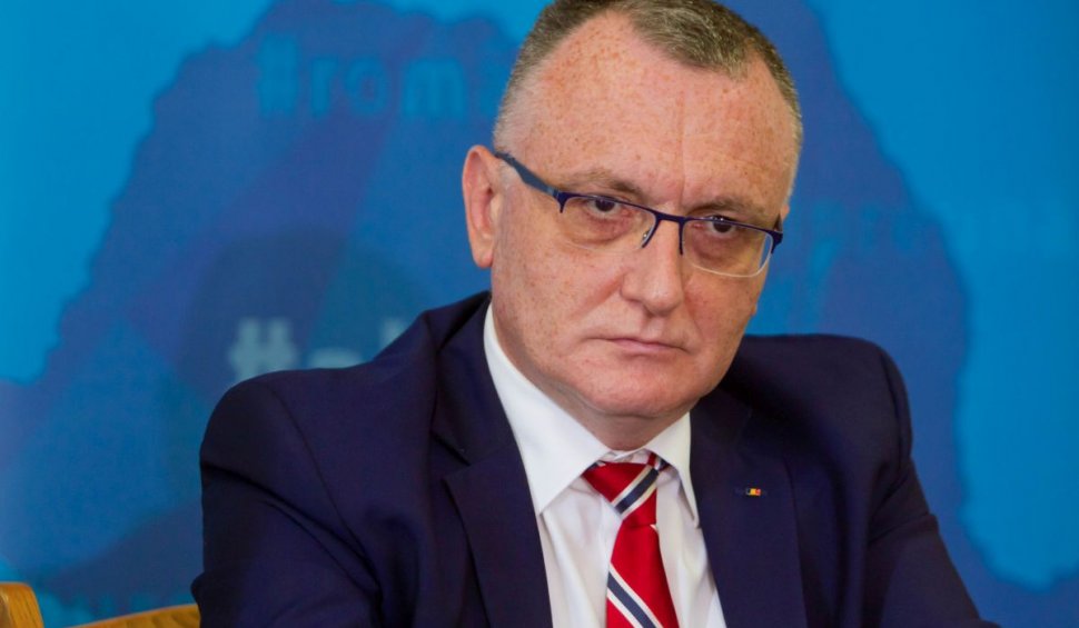 Sorin Cîmpeanu, primul ministru care ameninţă cu demisia, dacă Educaţia nu primeşte bani