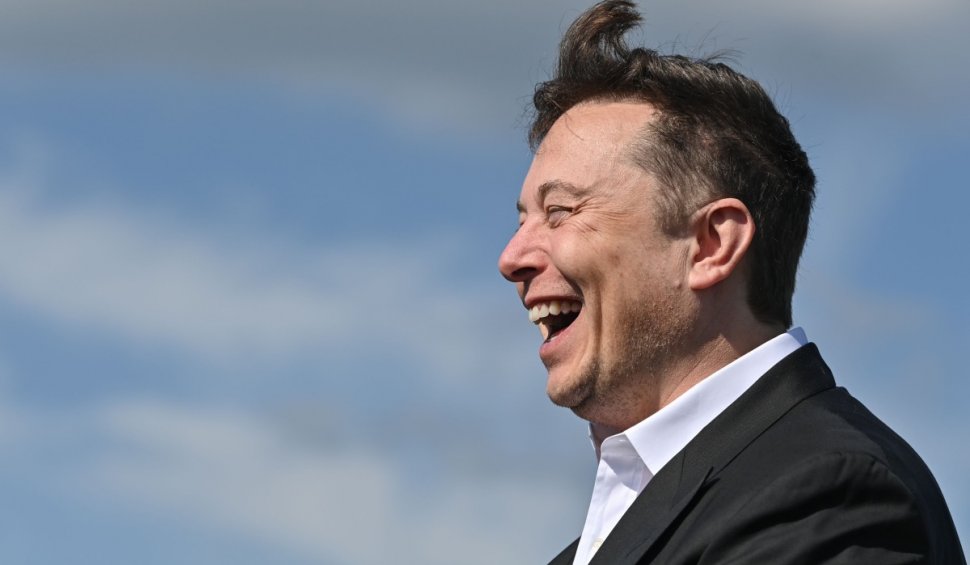 Elon Musk este oficial cel mai bogat om din lume! L-a depășit pe fondatorul Amazon, Jeff Bezos