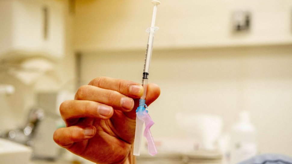 Cât durează, de fapt, imunitatea la vaccinul anti-COVID. Raed Arafat a explicat
