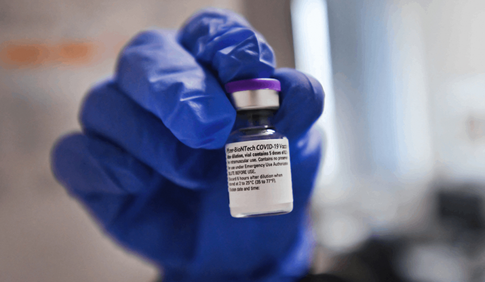 O nouă tranşă de vaccin de la Pfizer ajunge în România. Cum vor fi distribuite dozele