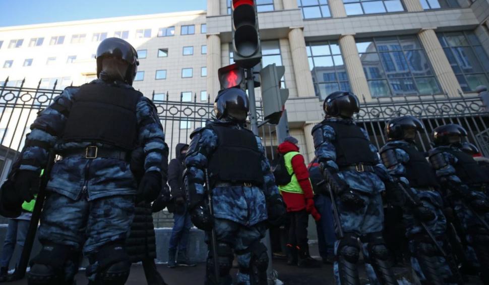 Trei ani şi jumătate de închisoare pentru Aleksei Navalnîi ! Justiţia rusă decide marţi într-un dosar pe care opozantul lui Putin îl consideră inventat 693168