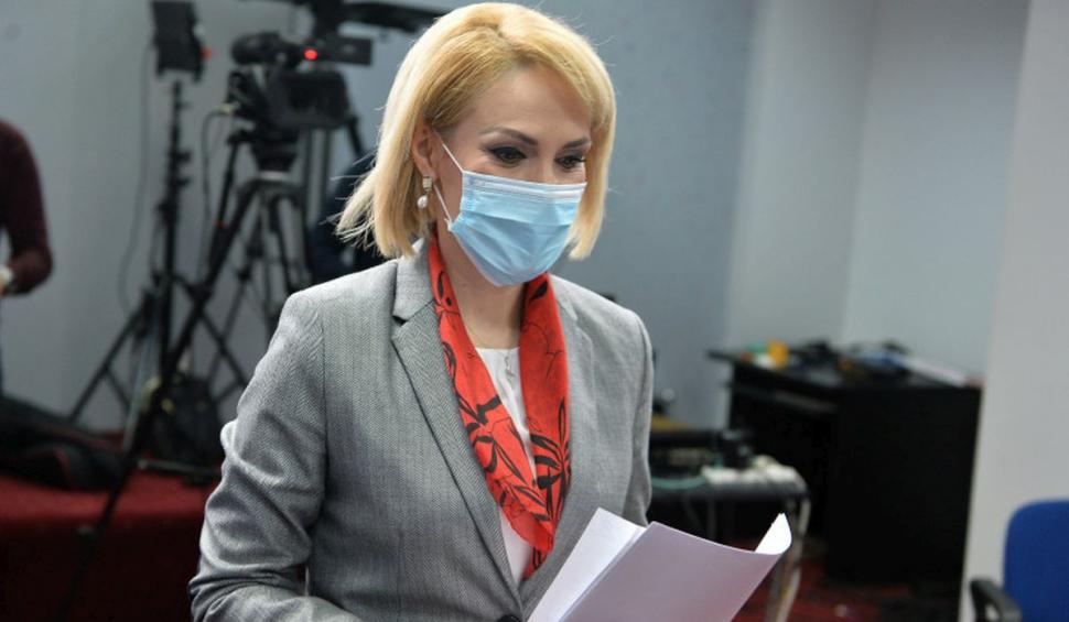 Firea: Au închis haotic școlile și le deschid la fel. Voiculescu a spus că profesorii nu vor mai fi vaccinați în februarie. Brambureală periculoasă