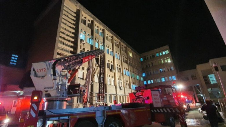 Cauza tragediei de la Piatra Neamţ, dezvăluită la trei luni după incendiul catastrofal. Avocat: "Practic, s-a lucrat fără autorizaţie"
