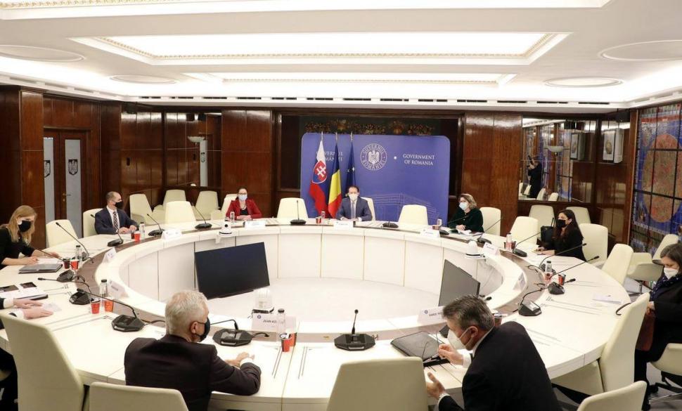 Florin Cîţu, după întâlnirea cu ministrul slovac Ivan Korčok: "A fost un bun prilej să încurajez investițiile reciproce și schimburile economice" 695139