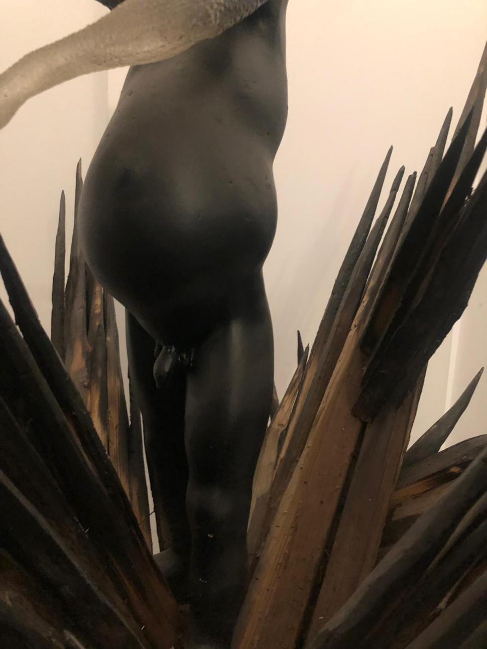 Drăcoaice fără sutien la primăria condusă de Clotilde Armand. Imagini scandaloase! 695393